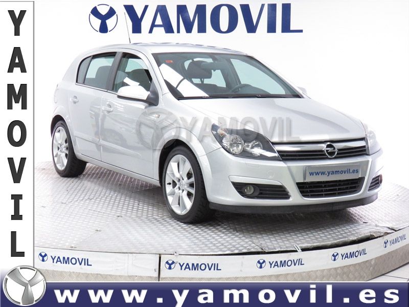 Opel Astra 1.9 CDTi 150CV COSMO