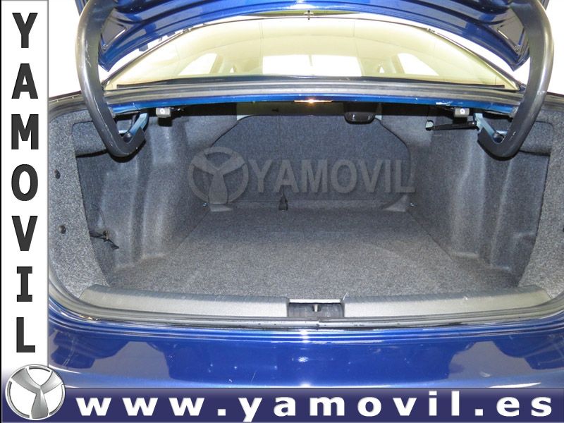 Volkswagen Jetta ADVANCE 1.6 TDi 105CV