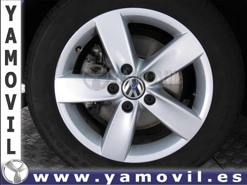 Volkswagen Jetta ADVANCE 1.6 TDi 105CV
