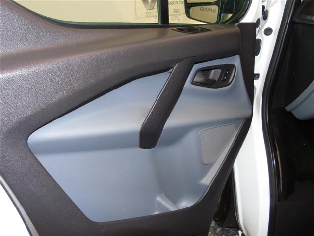 Ford Tourneo Custom FT 300 L1 9 Plazas