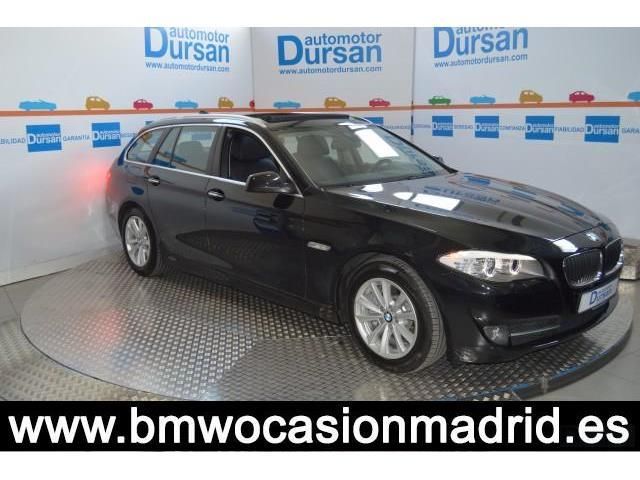 BMW 520 520DA Touring * Xenon * Cuero * Techo solar * Nave