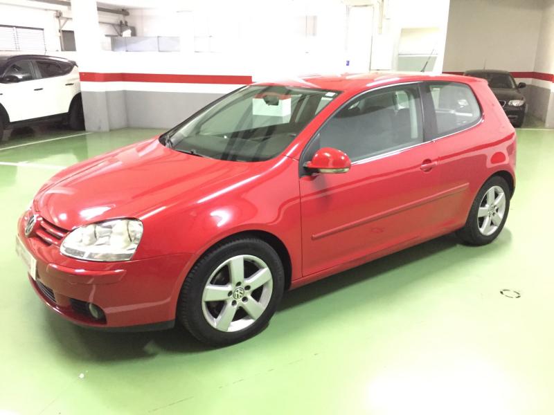 Volkswagen Golf 1.9TDI Sportline 105 nacional 1 titular