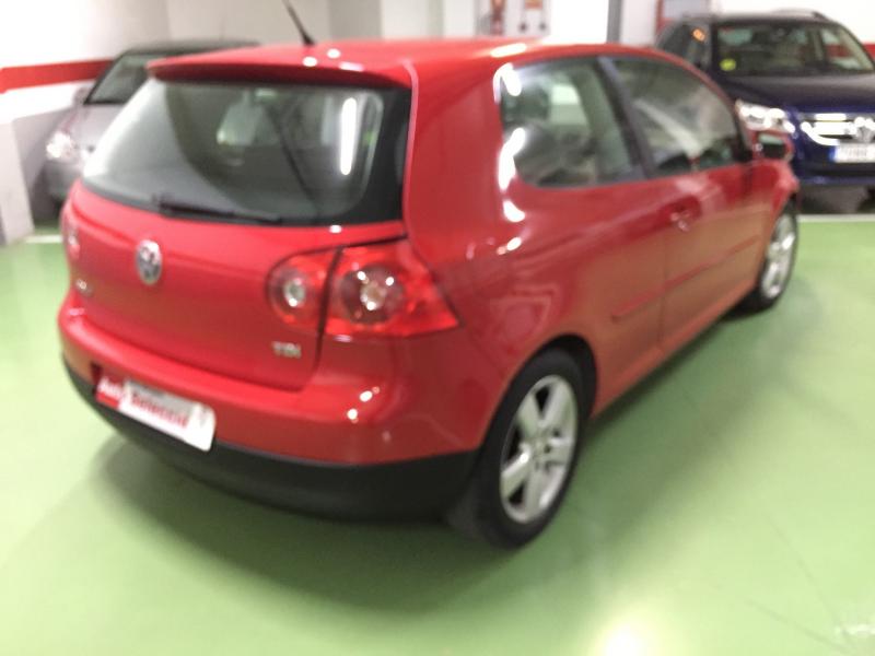 Volkswagen Golf 1.9TDI Sportline 105 nacional 1 titular