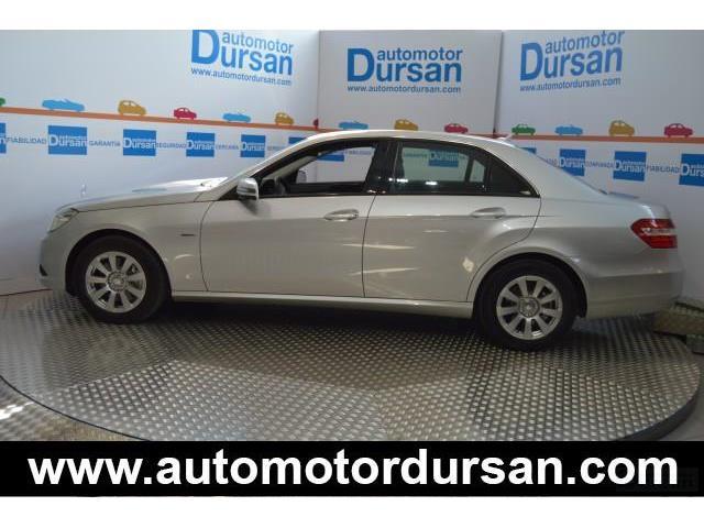 Mercedes-Benz E 250 E 250 Cdi * Navegación * Volante multi * Llantas *