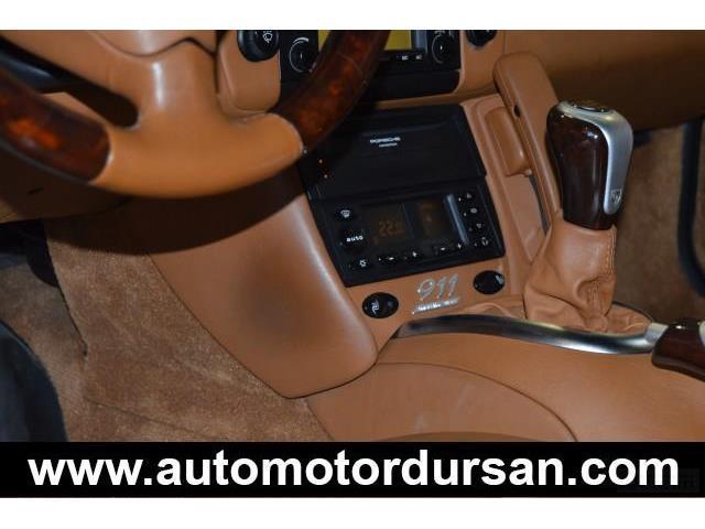 Porsche 911 911 Carrera 4 * Milenium * Nº 078 *navi * techo
