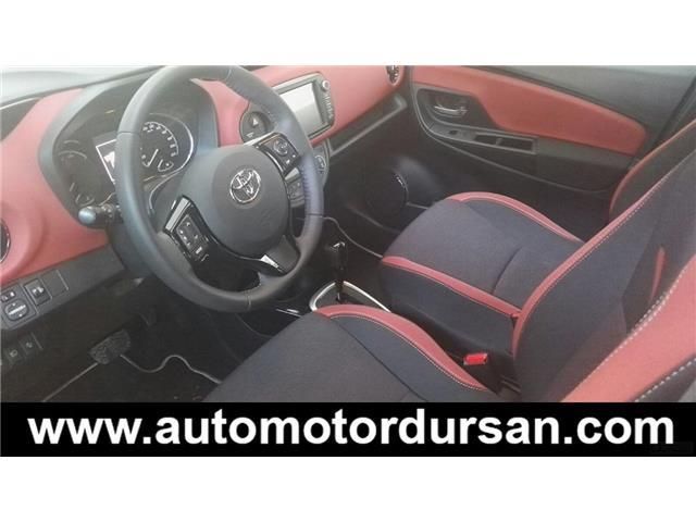 Toyota Yaris Yaris HSB * Hibrido * Pocos km * Tapiceria Bi-Tono