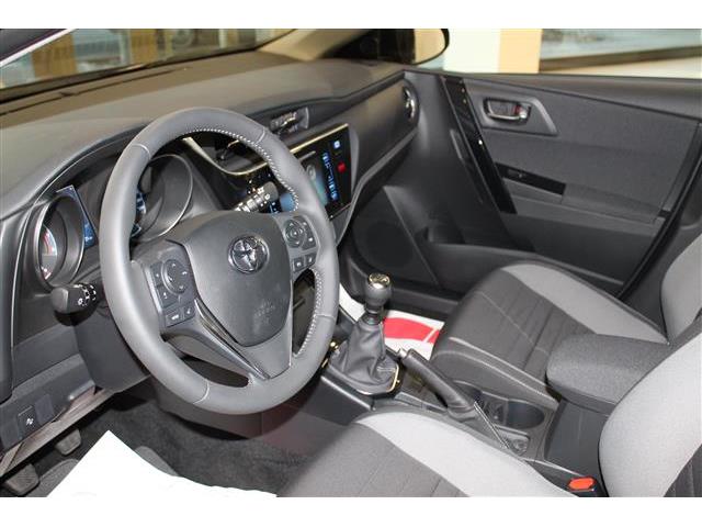 Toyota Auris 120T Active