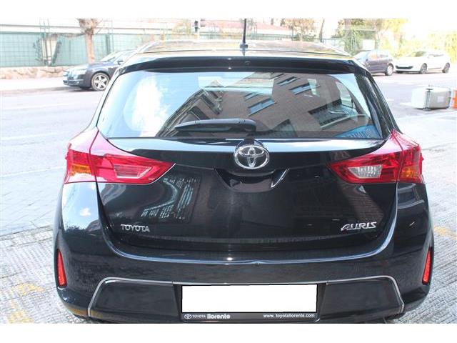 Toyota Auris 90D Active