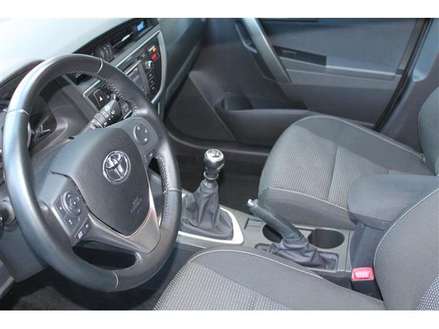 Toyota Auris 90D Active