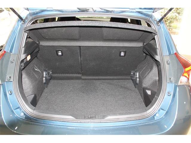 Toyota Auris hybrid 140H Feel!   GO