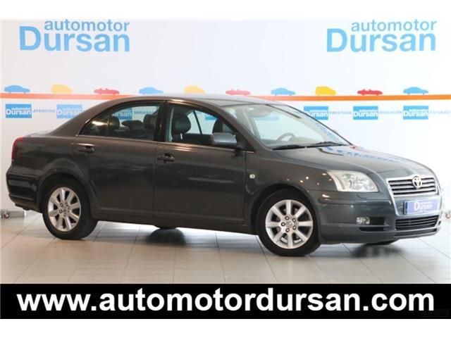 Toyota Avensis Avensis 2.2 D4D * Cuero * Xenon * Llantas * Asient