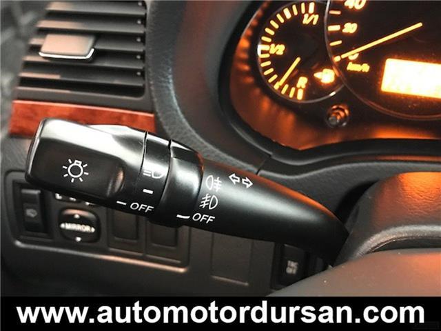 Toyota Avensis Avensis 2.2 D4D * Cuero * Xenon * Llantas * Asient