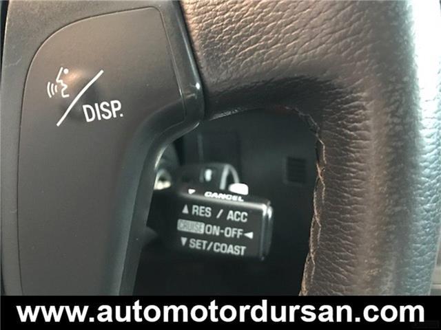 Toyota Avensis Avensis 2.2 D4D * Cuero * Xenon * Llantas * Asient