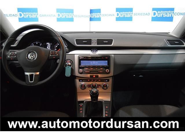 Volkswagen Passat PASSAT 2.0 TDI* Aparca solo * Xenon