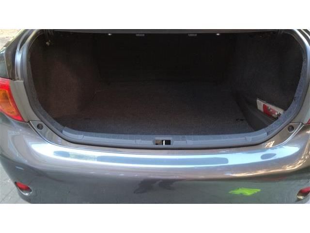 Toyota Corolla Sedán 1.6 VVT-i Sol