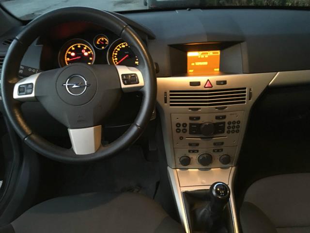 Opel Astra 1.6 16v Enjoy MTA 115