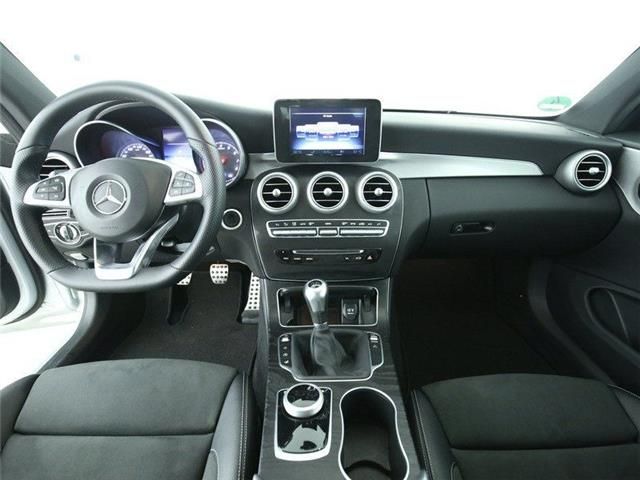 Mercedes-Benz C 180 Coupé, Paquete AMG, LED, Cámara, Calef asient, NAV