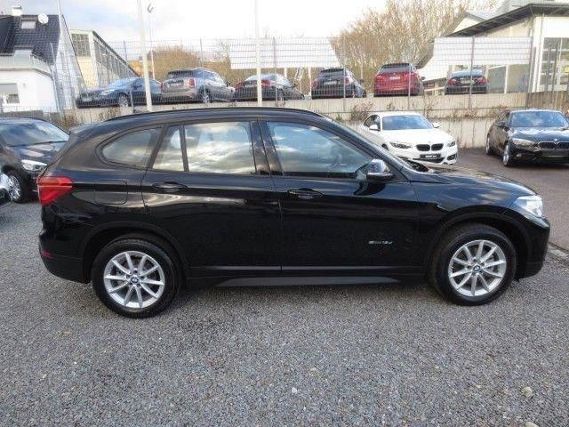 BMW X1 sDrive 18d Advantage, LED, PDC, Calef asient, NAV