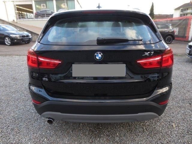 BMW X1 sDrive 18d Advantage, LED, PDC, Calef asient, NAV