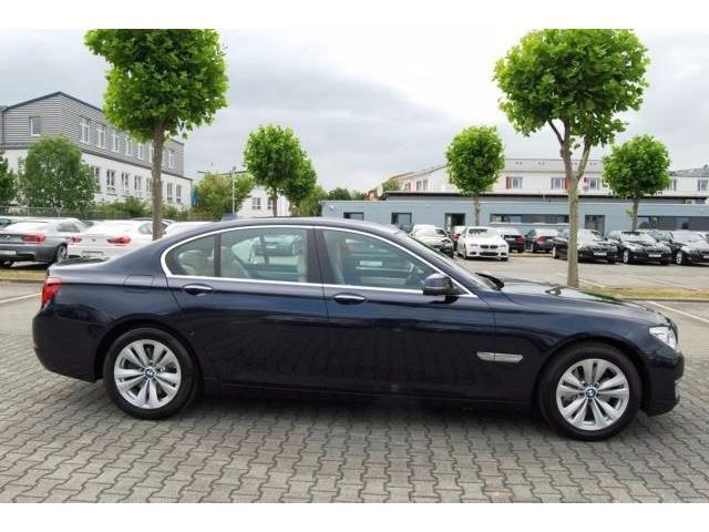 BMW 740 dAut. Xenon, Head-up, Cámara, Surround View, NAV