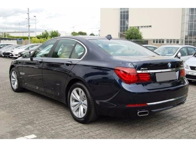 BMW 740 dAut. Xenon, Head-up, Cámara, Surround View, NAV