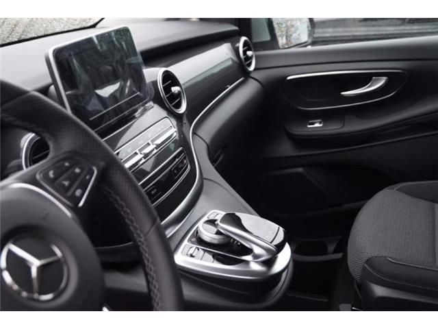 Mercedes-Benz V 220 CDI Aut. 7G Largo, Paq Sport, 7 PLAZAS,PDC, NAV
