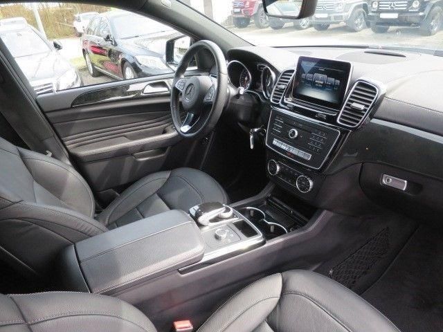 Mercedes-Benz GLE 400 Coupé 4Matic Aut. AMG Line, LED, Cámara, NAV, 21"