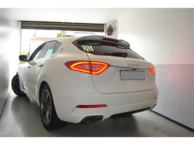 Maserati Levante Diesel Aut. Paquete Sport, Cámara, Techo pano, NAV
