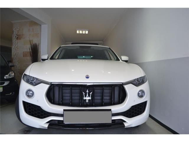 Maserati Levante Diesel Aut. Paquete Sport, Cámara, Techo pano, NAV