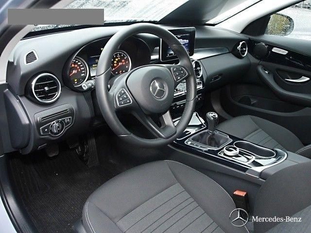 Mercedes-Benz C 180 Parktronic, Attention Assist, USB, Bluetooth