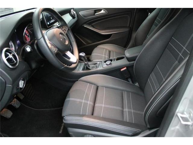Mercedes-Benz GLA 180 Urban, Bi-xenon, Parktronic, Attention Assist, NAV