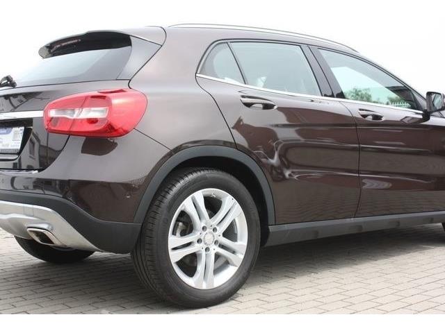 Mercedes-Benz GLA 180 Urban, Parktronic, Blind Spot, Attentn Assist, NAV