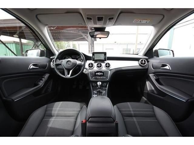 Mercedes-Benz GLA 180 Urban, Parktronic, Blind Spot, Attentn Assist, NAV