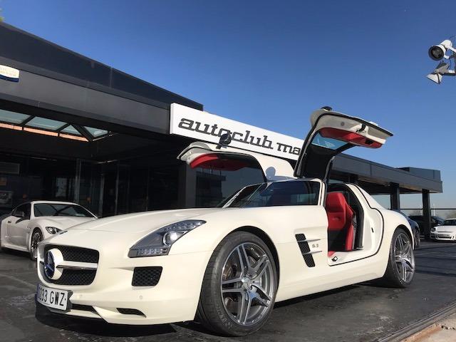 Mercedes-Benz SLS AMG IMPECABLE!!