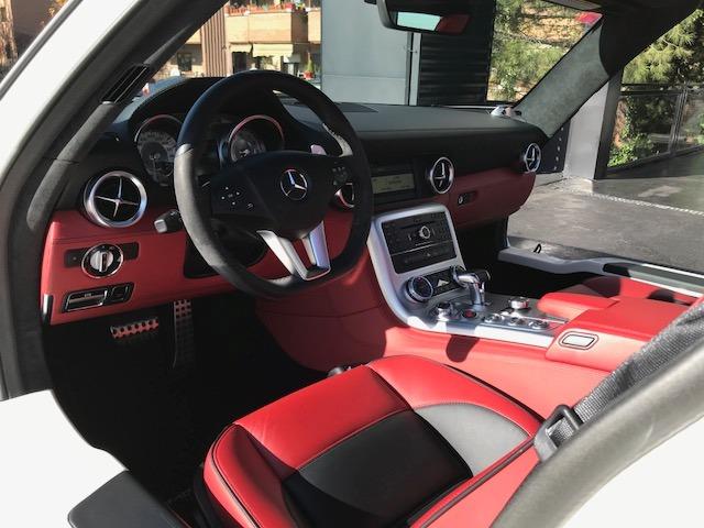 Mercedes-Benz SLS AMG IMPECABLE!!