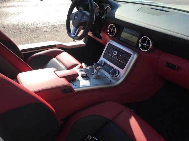 Mercedes-Benz SLS AMG IMPECABLE!!