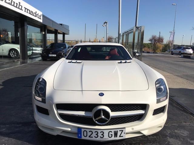 Mercedes-Benz SLS AMG IMPECABLE!!