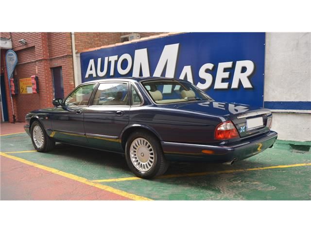 Jaguar XJ8 3.2 Executive