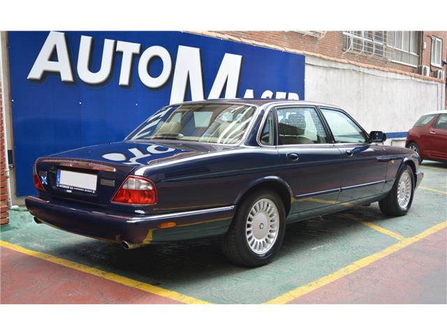 Jaguar XJ8 3.2 Executive