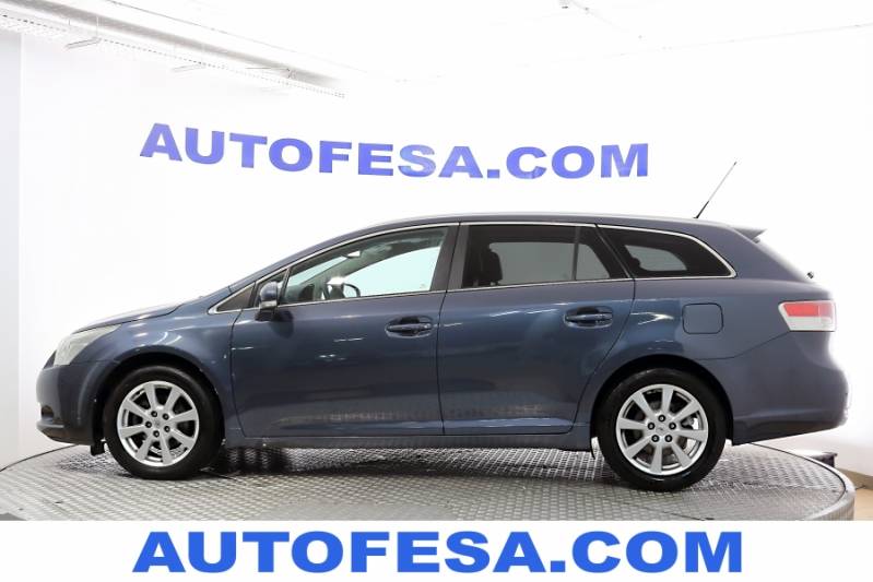 Toyota Avensis Cross Sport 2.0 D-4D 126cv Advance 5p