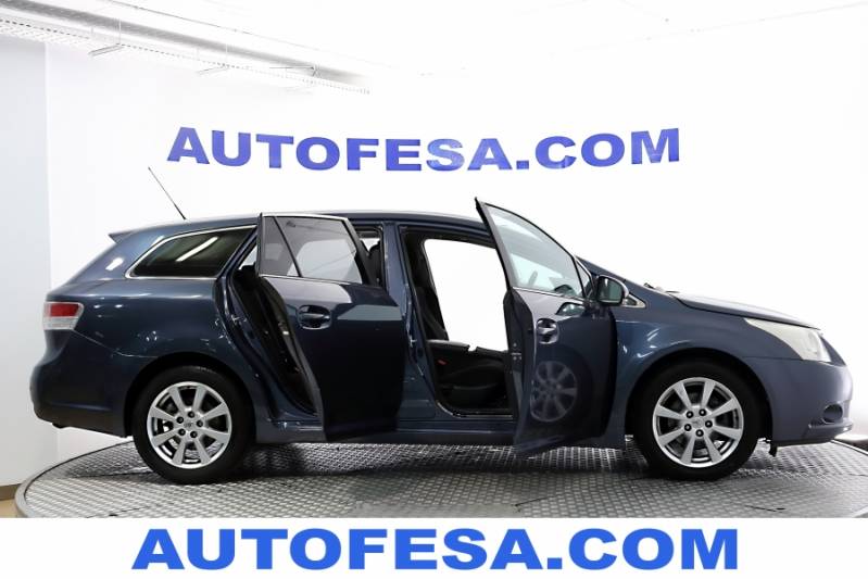 Toyota Avensis Cross Sport 2.0 D-4D 126cv Advance 5p