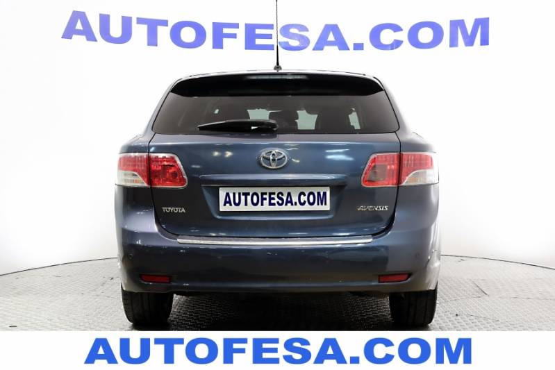 Toyota Avensis Cross Sport 2.0 D-4D 126cv Advance 5p