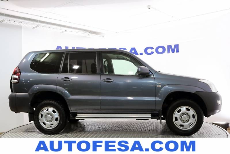 Toyota Land Cruiser 3.0 D-4D 173cv GX 7 Plazas 4x4 5p