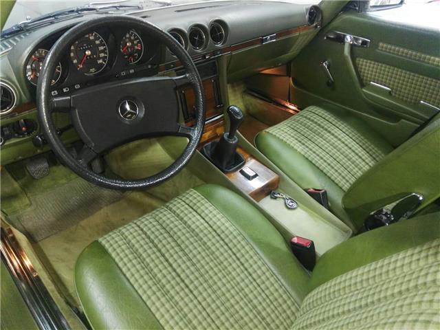 Mercedes-Benz SL 280 .