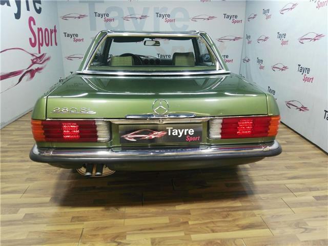 Mercedes-Benz SL 280 .
