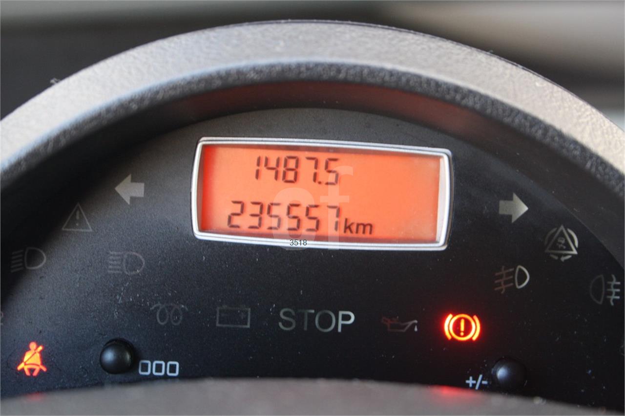 Peugeot 807 SV 2.2 HDI