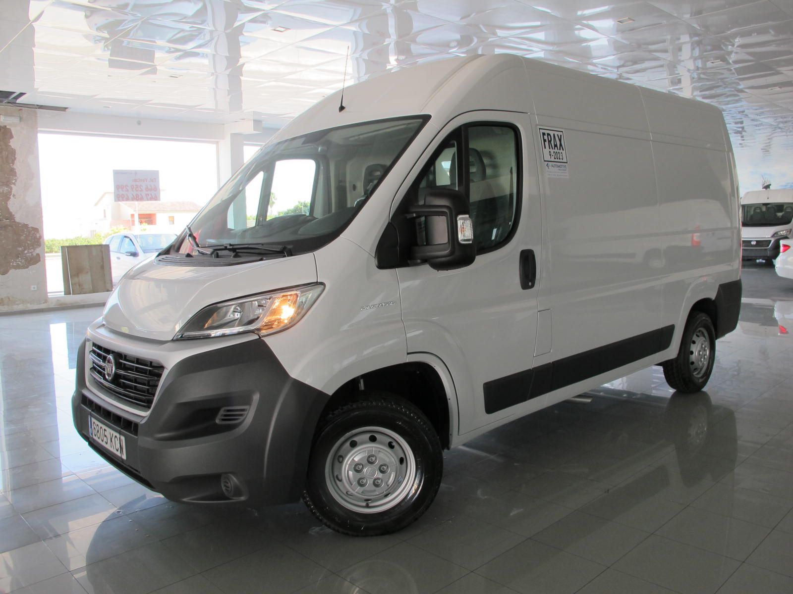 Peugeot Boxer BLUEHDI L2H2 ISOTERMO FRIO FARMA 0C A 25C