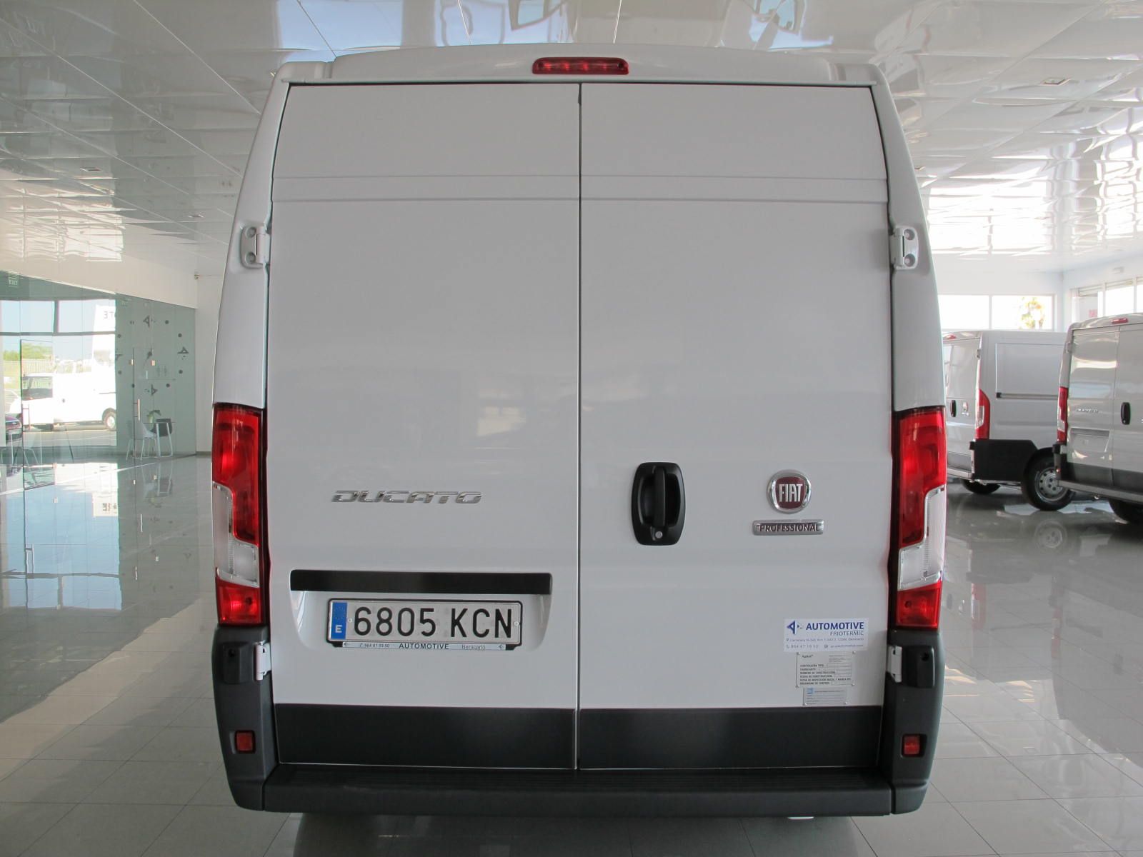 Peugeot Boxer BLUEHDI L2H2 ISOTERMO FRIO FARMA 0C A 25C