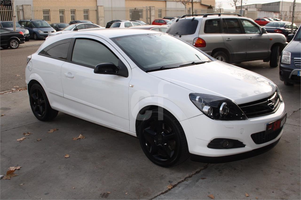 Opel Astra GTC 1.9 CDTi 150 CV Sport