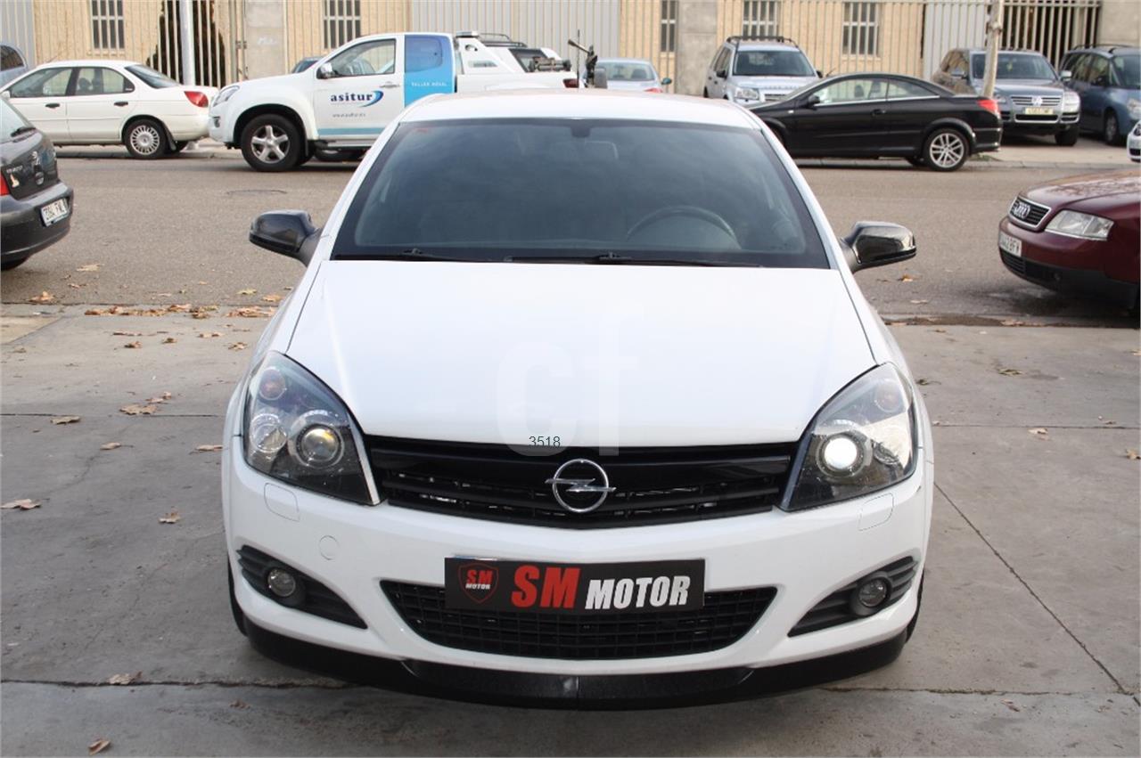 Opel Astra GTC 1.9 CDTi 150 CV Sport
